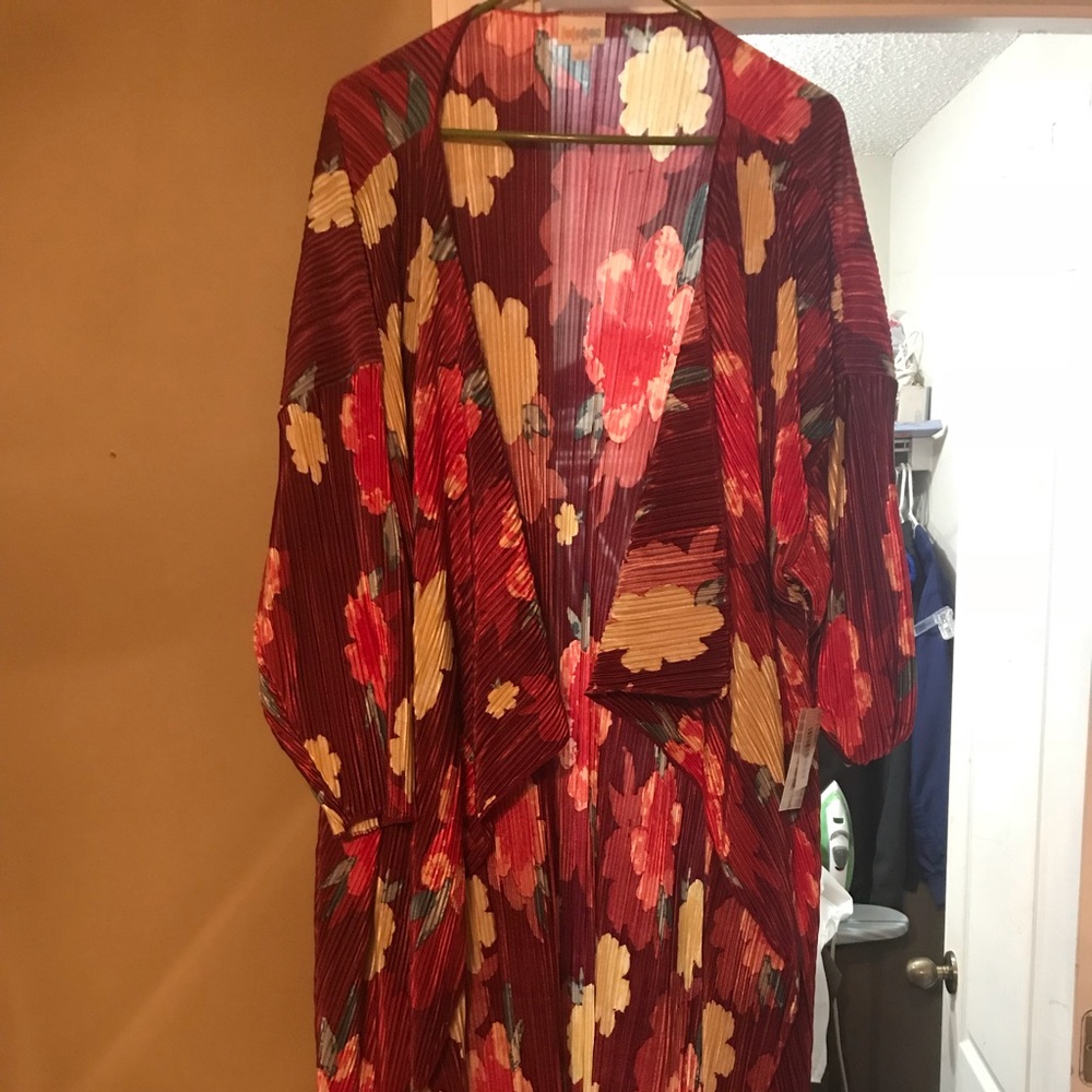 Brand new Lularoe Shirley kimono